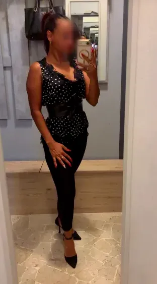 Alena, 36