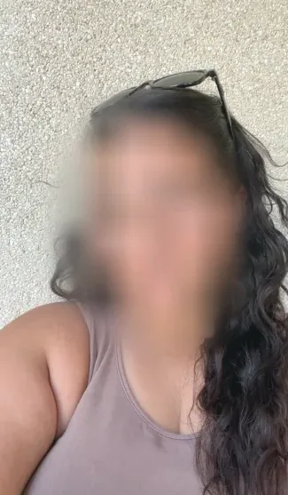 Angelika, 22