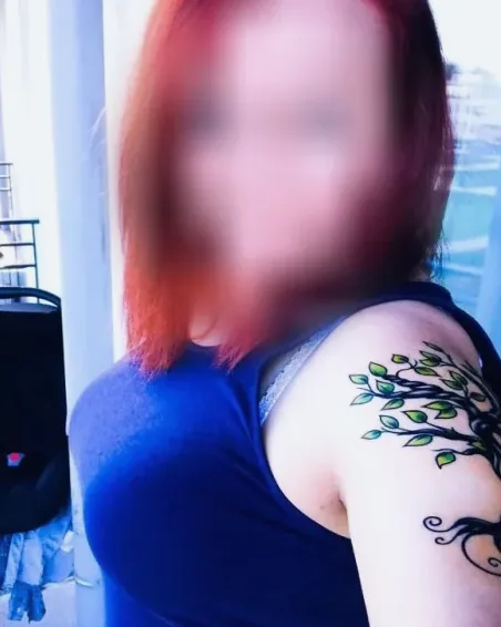 Astrid, 38