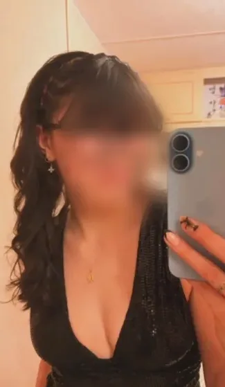 Clara, 19