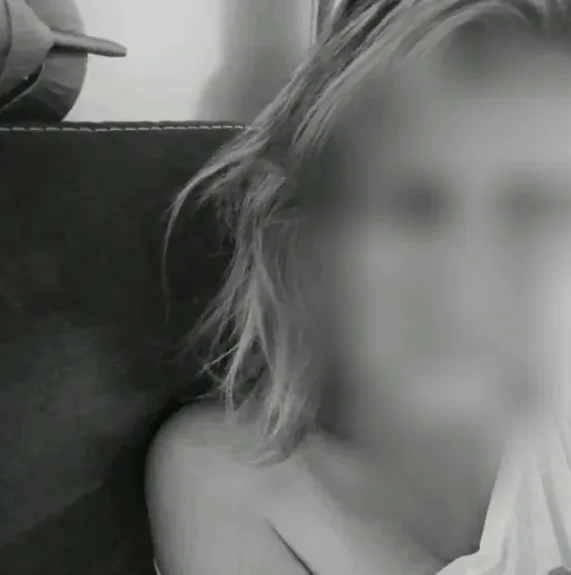 Daniela, 36