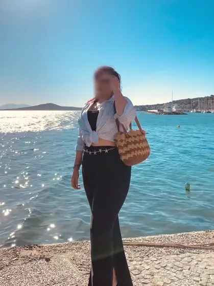 Fabienne, 26