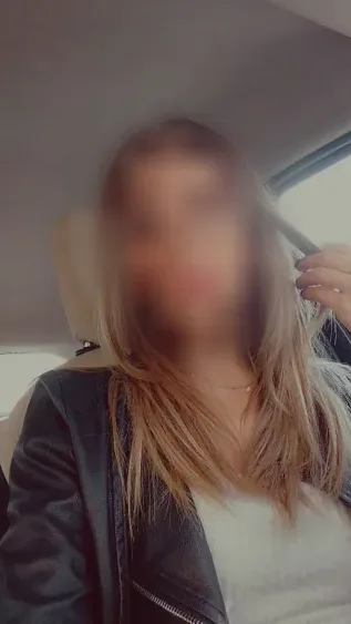 Lena, 33